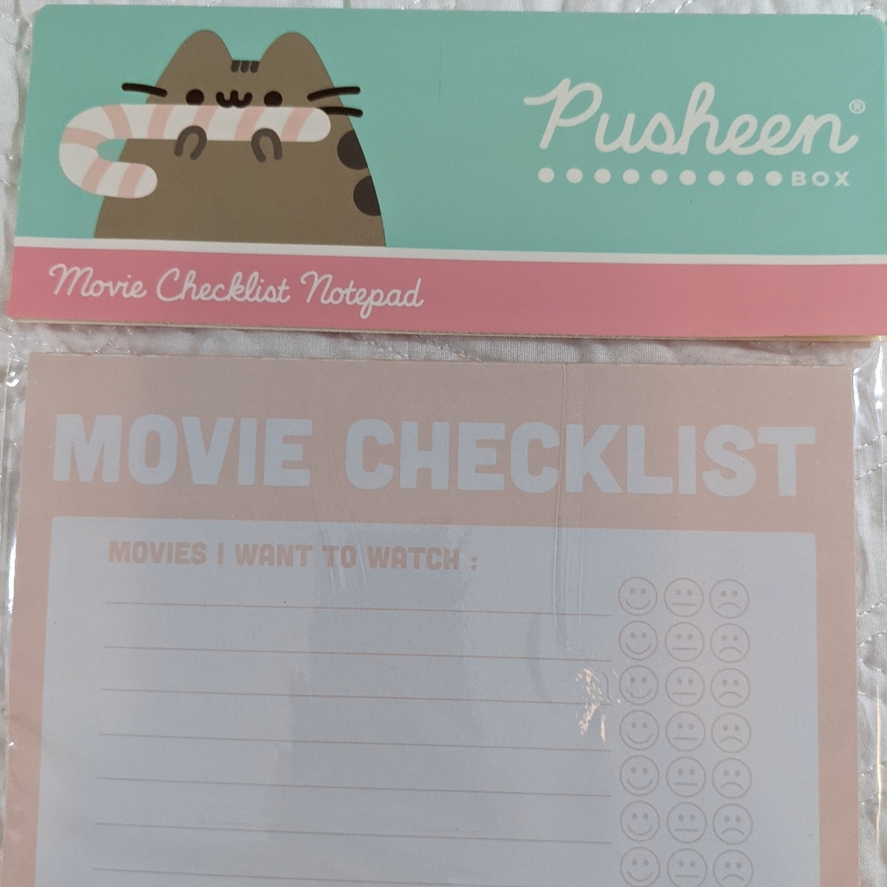 Culturefly Pusheen Winter Box Exclusive New Movie Night Checklist Notepad - Picture 2 of 4